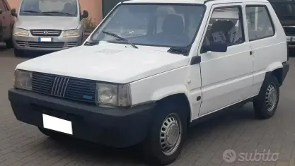 Usata Fiat 750 Young 34 CV (25 kW) 1988 Bianco Berlina