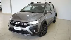 Grigio Nuova 2025 Dacia Sandero Expression Due volumi | 17.290 € (Buon prezzo)