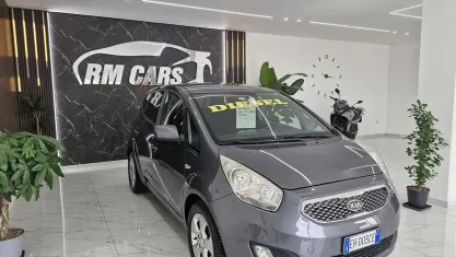 Usata Kia Venga 90 CV (66 kW) 2011 Grigio Utilitaria