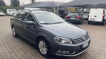 Grigio Usata 2014 VW Passat Comfortline Station wagon | 6900 € (Buon prezzo)