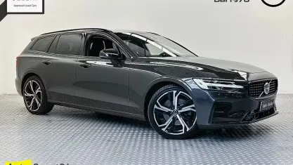 Usata Volvo V60 Plus 197 CV (144 kW) 2023 Platinum grey Station wagon