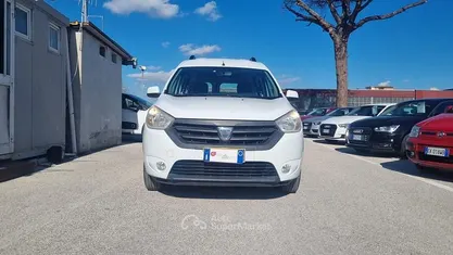 Usata 2017 Dacia Dokker Lauréate Monovolume | 7500 € (Buon prezzo)