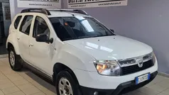 Bianco Usata 2011 Dacia Duster Lauréate SUV | 7200 € (Buon prezzo)