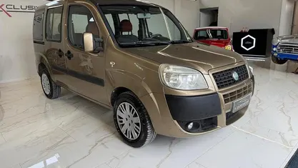 Usata Fiat Doblò Dynamic 77 CV (56 kW) 2006 Marrone Monovolume