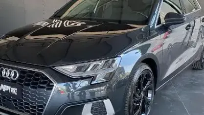 Usata Audi A3 Sportback Business 150 CV (110 kW) 2022 Blu Utilitaria