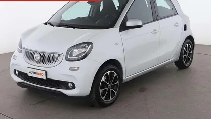 Usata Smart ForFour Passion 90 CV (66 kW) 2016 Bianco Utilitaria