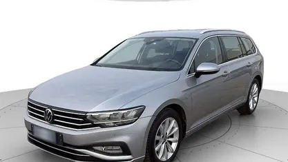 Usata VW Passat Business 150 CV (110 kW) 2022 Argento Station wagon