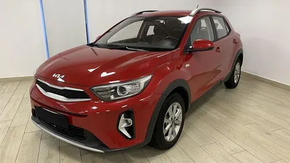 Bordeaux Usata 2022 Kia Stonic Urban SUV | 14.900 € (Buon prezzo)