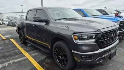 Usata RAM 1500 401 CV (294 kW) 2024 Grigio Pick-up
