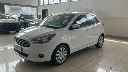 Usata Ford Ka Plus Basis 70 CV (51 kW) 2018 Bianco Utilitaria