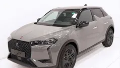 Grigio Nuova 2024 DS Automobiles DS3 Crossback E-Tense Performance Line Plus SUV | 29.900 € (Buon prezzo)