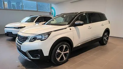 Usata Peugeot 5008 Crossway 131 CV (96 kW) 2019 Bianco SUV