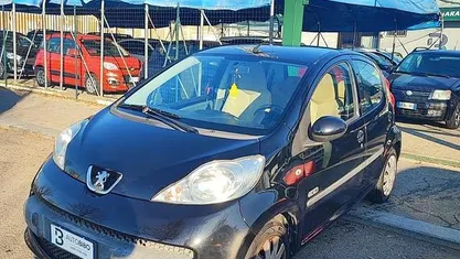 Nero Usata 2008 Peugeot 107 Due volumi | 2500 € (Buon prezzo)