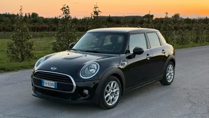 Usata Mini Cooper D 116 CV (85 kW) 2015 Nero Utilitaria