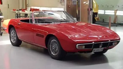 Rosso Nuova 2025 Maserati Ghibli Cabrio | 585.000 €