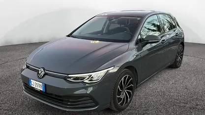 Grigio Usata 2022 VW Golf Life Tre volumi | 21.500 € (Ottimo prezzo)