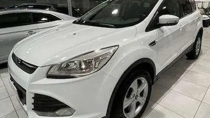Bianco Usata 2016 Ford Kuga Titanium SUV | 12.500 € (Buon prezzo)