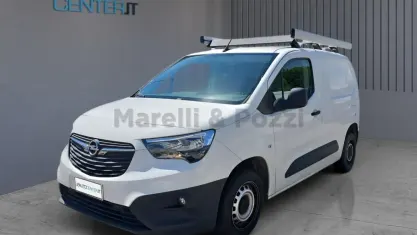 Usata Opel Combo 101 CV (74 kW) 2022 Bianco Monovolume