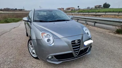 Usata Alfa Romeo MiTo Distinctive 79 CV (58 kW) 2010 Grigio Utilitaria