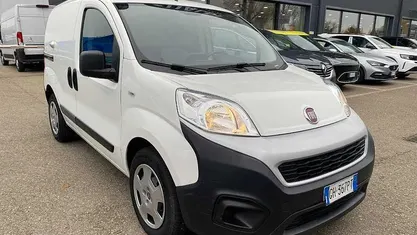 Bianco Usata 2021 Fiat Fiorino Monovolume | 9500 € (Buon prezzo)