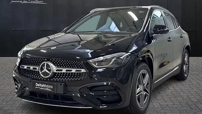 Nero Nuova 2025 Mercedes GLA200 AMG line SUV | 43.740 € (Buon prezzo)