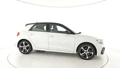 Nuova Audi A1 S-Line 116 CV (85 kW) 2025 Verde SUV