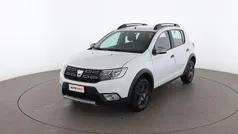 Bianco Usata 2018 Dacia Sandero Due volumi | 9099 € (Buon prezzo)