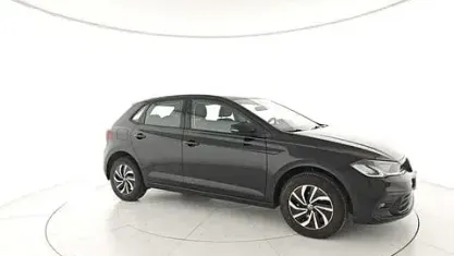 Usata VW Polo Life 95 CV (69 kW) 2025 Nero Utilitaria