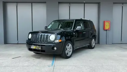 Usata Jeep Patriot Limited 140 CV (102 kW) 2007 Nero SUV