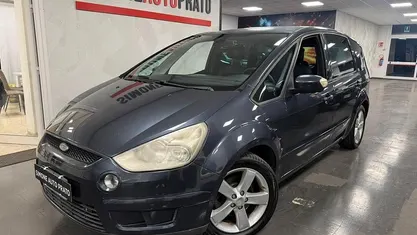 Usata Ford S-MAX Titanium 140 CV (102 kW) 2007 Monovolume