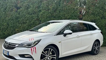 Usata Opel Astra Innovation 135 CV (99 kW) 2016 Station wagon