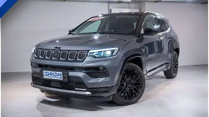 Usata 2024 Jeep Compass SUV | 28.900 € (Cara)
