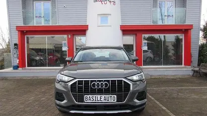 Grigio chiaro Usata 2021 Audi Q3 S-Line SUV | 23.500 € (Super prezzo)