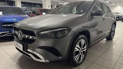 Usata Mercedes GLA200 Advanced 150 CV (110 kW) 2023 Grigio SUV