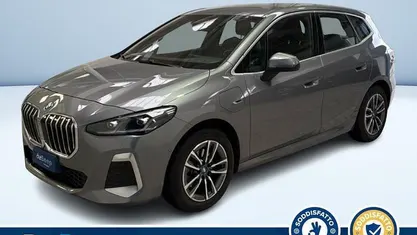 Usata BMW 225 Active Tourer M Sport 244 CV (179 kW) 2022 Argento Monovolume
