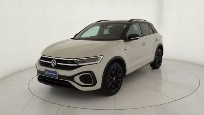 Usata VW T-Roc R-line 116 CV (85 kW) 2023 Grigio metallizzato SUV