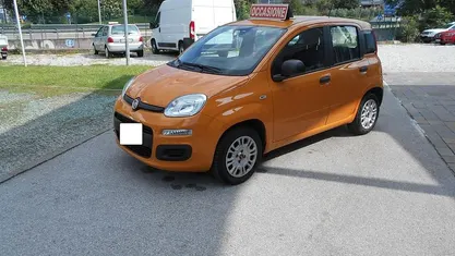 Arancione Usata 2020 Fiat Panda Due volumi | 10.000 € (Buon prezzo)