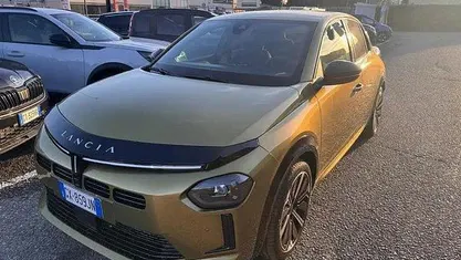 Usata Lancia Ypsilon 101 CV (74 kW) 2024 Utilitaria