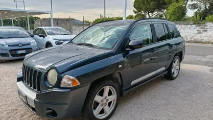 Usata Jeep Compass Limited 140 CV (102 kW) 2007 Grigio SUV
