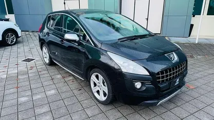 Nero Usata 2010 Peugeot 3008 Outdoor SUV | 3990 € (Buon prezzo)