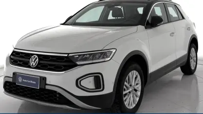 Usata VW T-Roc Life 150 CV (110 kW) 2022 Bianco pastello SUV