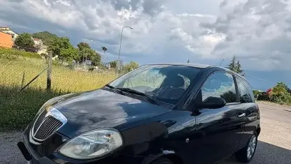 Usata Lancia Ypsilon 69 CV (50 kW) 2006 Nero Utilitaria