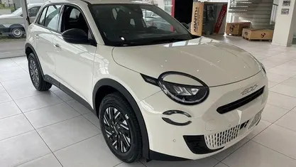 Nuova Fiat 600 110 CV (80 kW) 2025 Azzurro SUV