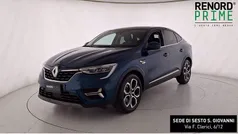 Blu scuro Usata 2022 Renault Arkana Techno SUV | 20.490 € (Buon prezzo)