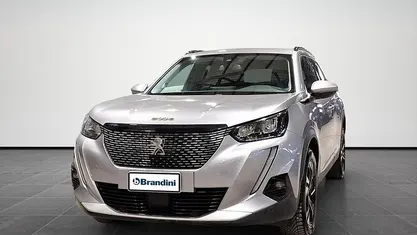 Grigio Usata 2020 Peugeot 2008 Allure SUV | 14.525 € (Buon prezzo)