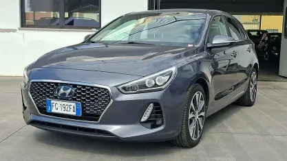 Usata Hyundai i30 110 CV (80 kW) 2017 Grigio Berlina