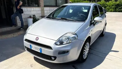 Usata Fiat Punto 69 CV (50 kW) 2017 Grigio Utilitaria