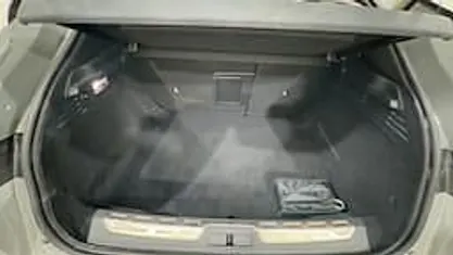 Begagnad DS Automobiles DS4 Performance 131 HK (96 kW) 2024 Grå Sedan