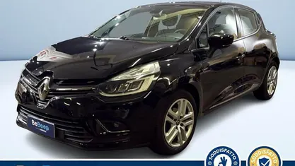 Nero pastello Usata 2019 Renault Clio IV Life Tre volumi | 12.000 € (Buon prezzo)