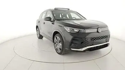 Nuova VW Tiguan R-line Plus 193 CV (141 kW) 2026 Nero SUV
